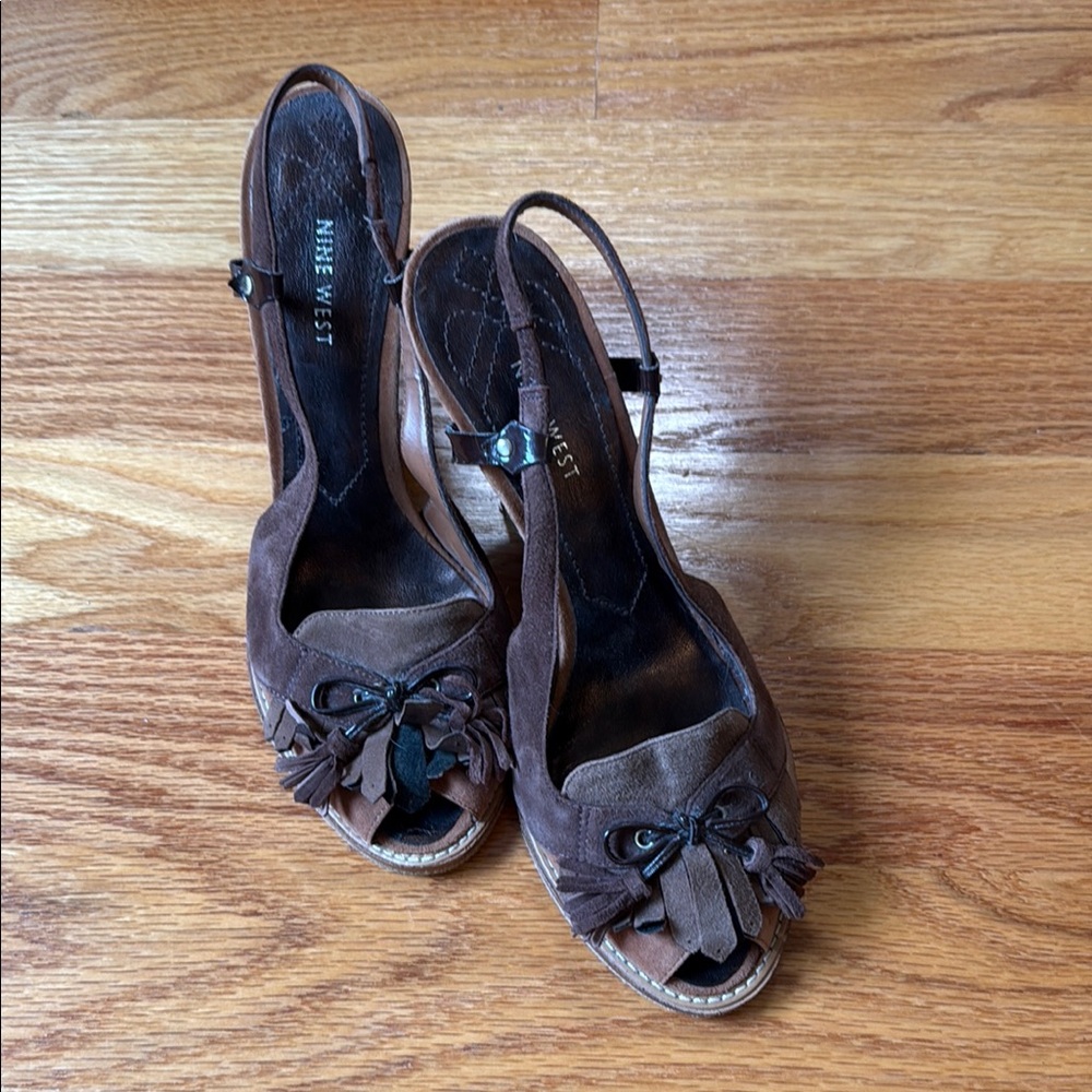 Nine West Brown Peep-toe Sandals with Slingback Design